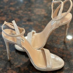 Steve Madden gold metallic high heels